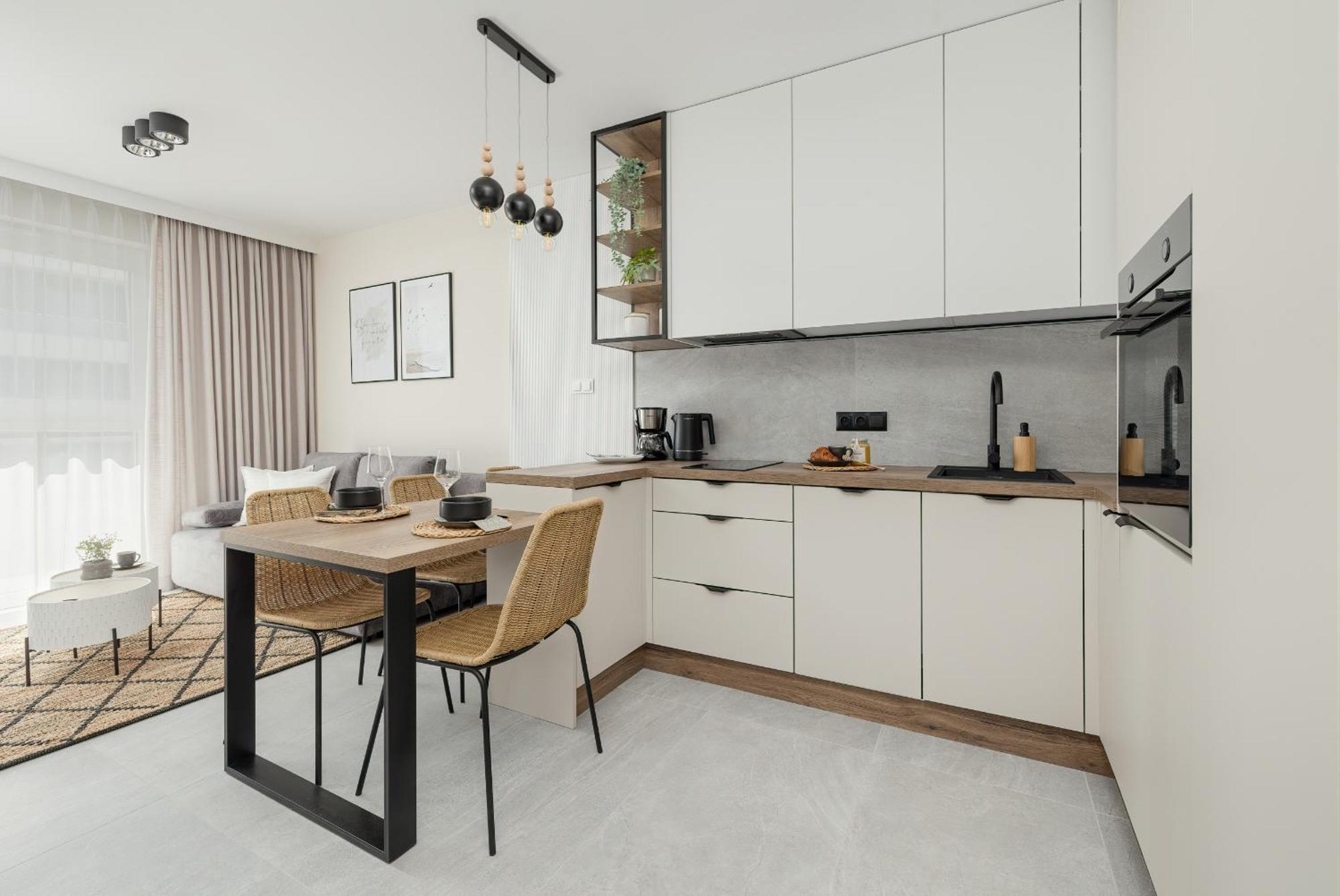 Gustowny Z Parkingiem I Balkonem W Kolobrzegu By Renters *